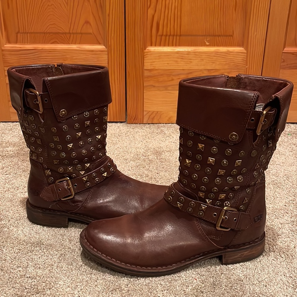 UGG Australia Women's Conor Studs Boots